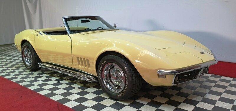 1968 Chevrolet Corvette C3 4 Speed Manual 2 Door Convertible