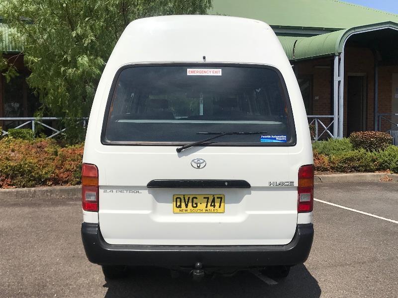 hiace commuter for sale
